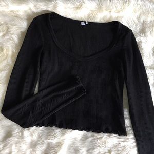 NWOT DISCOUNT! Black Long Sleeve Crop Top