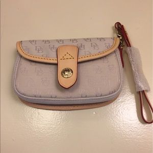 Dooney & Bourke flap wristlet