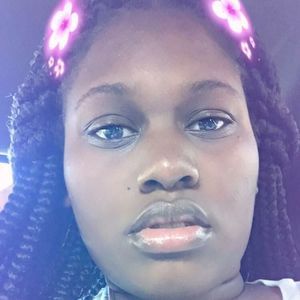 Meet your Posher, Dionna