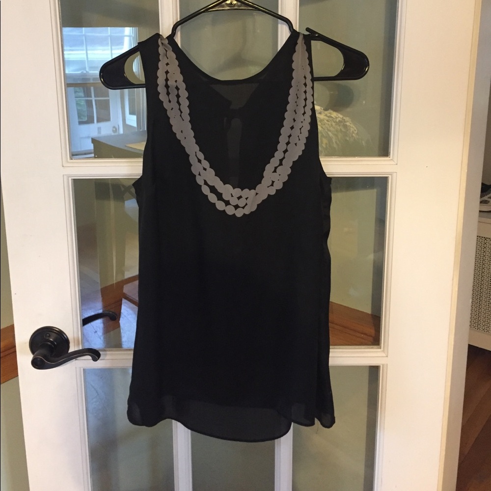 M Banana Republic sheer sleeveless blouse