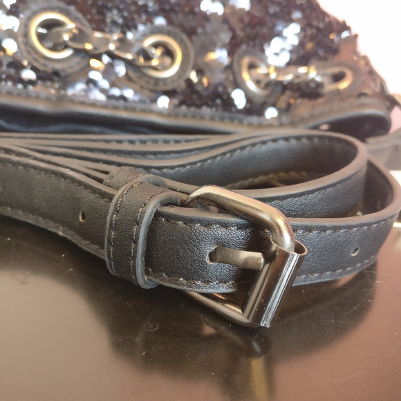 Black Sequin Vegan Leather Bucket Bag - Picture 5 of 8