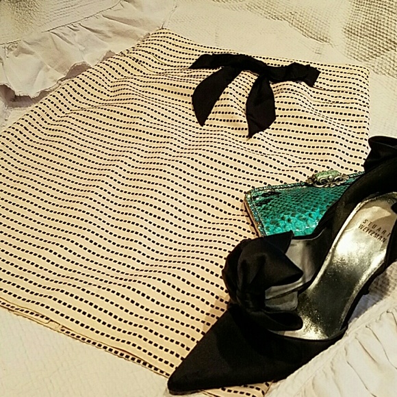 Dresses & Skirts - 🎉HP🎉Pencil Skirt