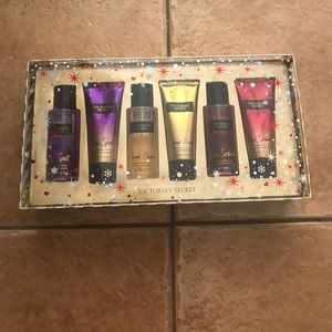 Victoria's Secret Lotion Set