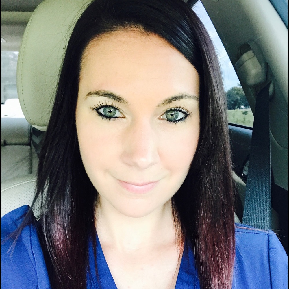 Meet your Posher, Emily