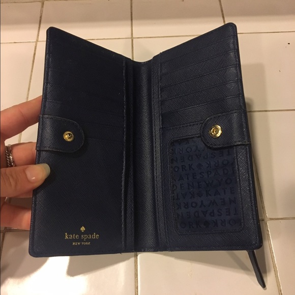 Kate Spade Wallet - Picture 3 of 3