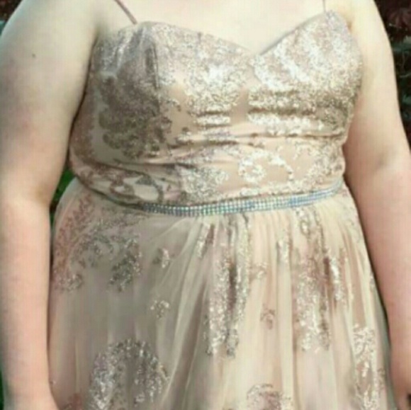 Rose gold prom dress - Picture 2 of 7