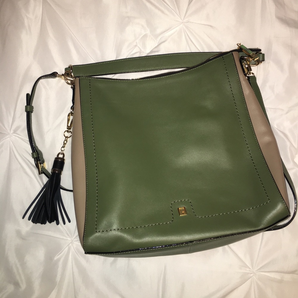 ✨SOLD✨ NWOT antonio Melani purse