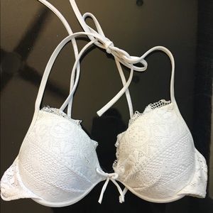 🚨Closet Closing🚨 White Victoria Secret Top