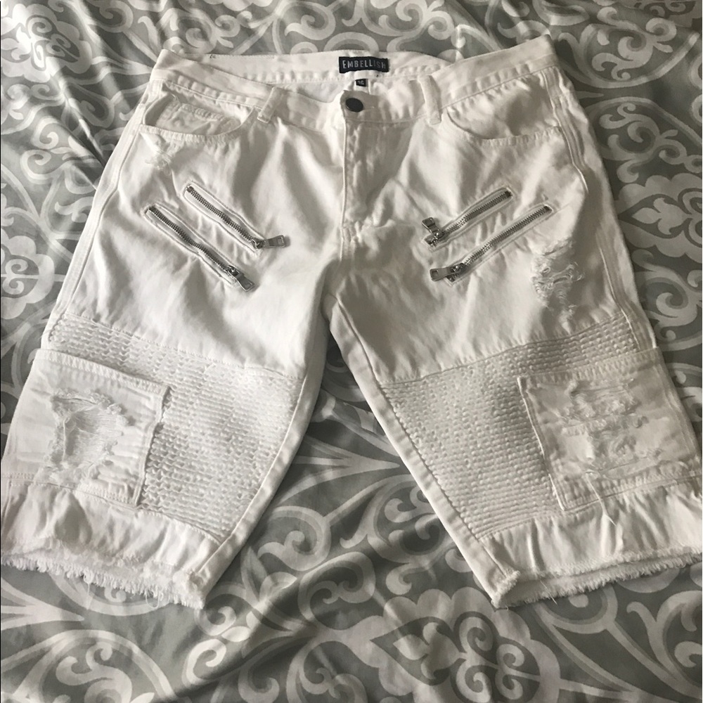 White sz. 36 Embellish jean shorts