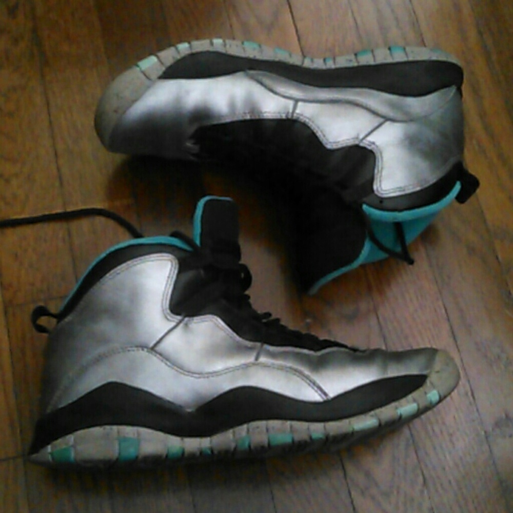 Jordan 10 retro  PRICE FIRM!!!!