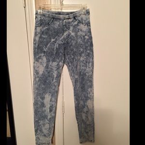 Acid wash jeggings