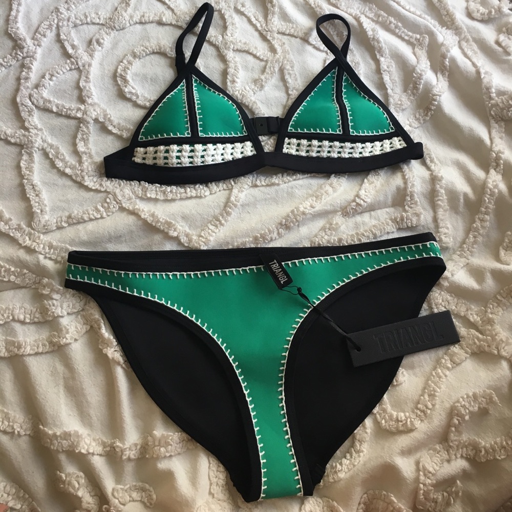 Triangl Bikini (M) Top (L) Bottoms