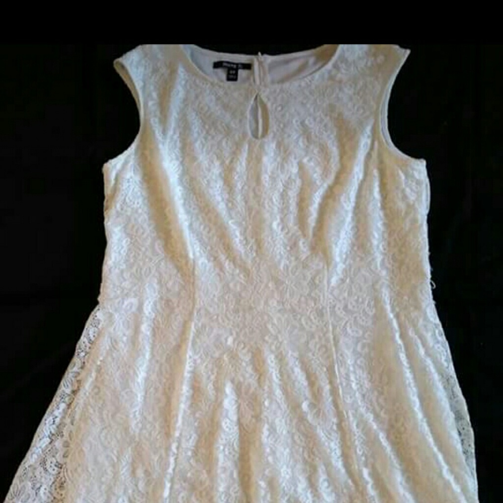 White floral lace patterned dress