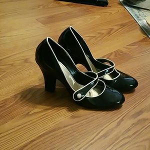 Black and white Mary Jane heels