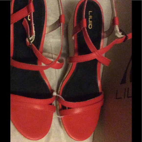 NWT Sexy Liuid Red Wedge Sandals Size 10 👠 - Picture 6 of 8