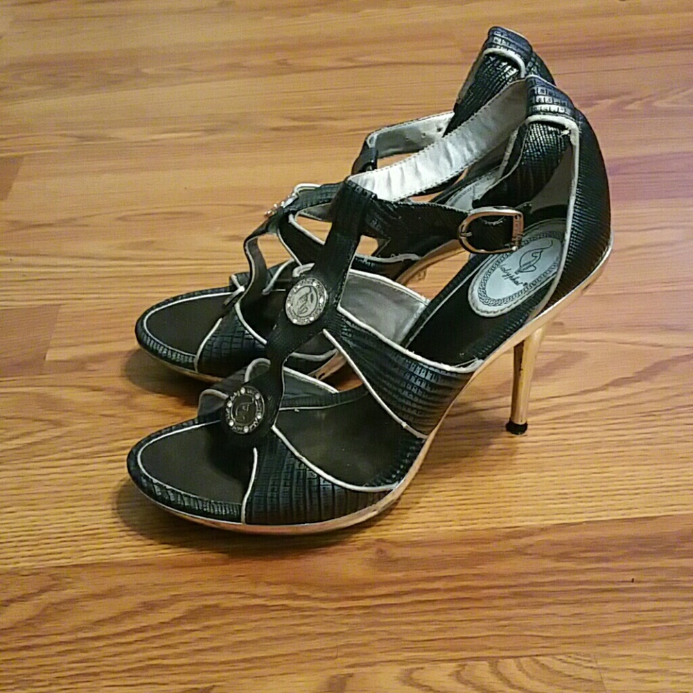 Blue and silver alligator heels