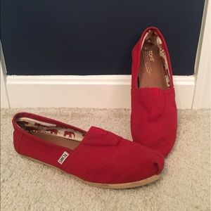 TOMS Red Canvas Women's Classics