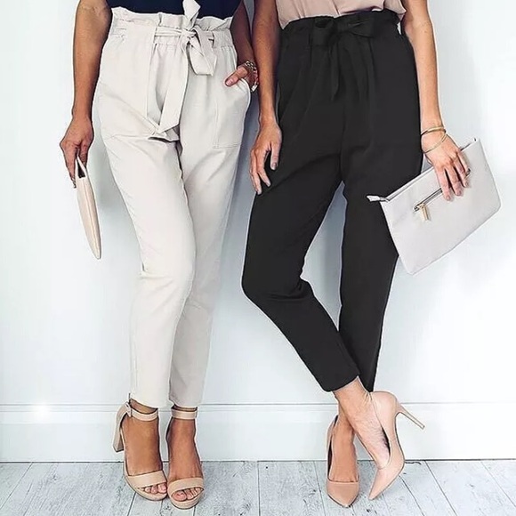 Pants - 🎈MAKE AN OFFER🎈Black Bow Knot Slacks