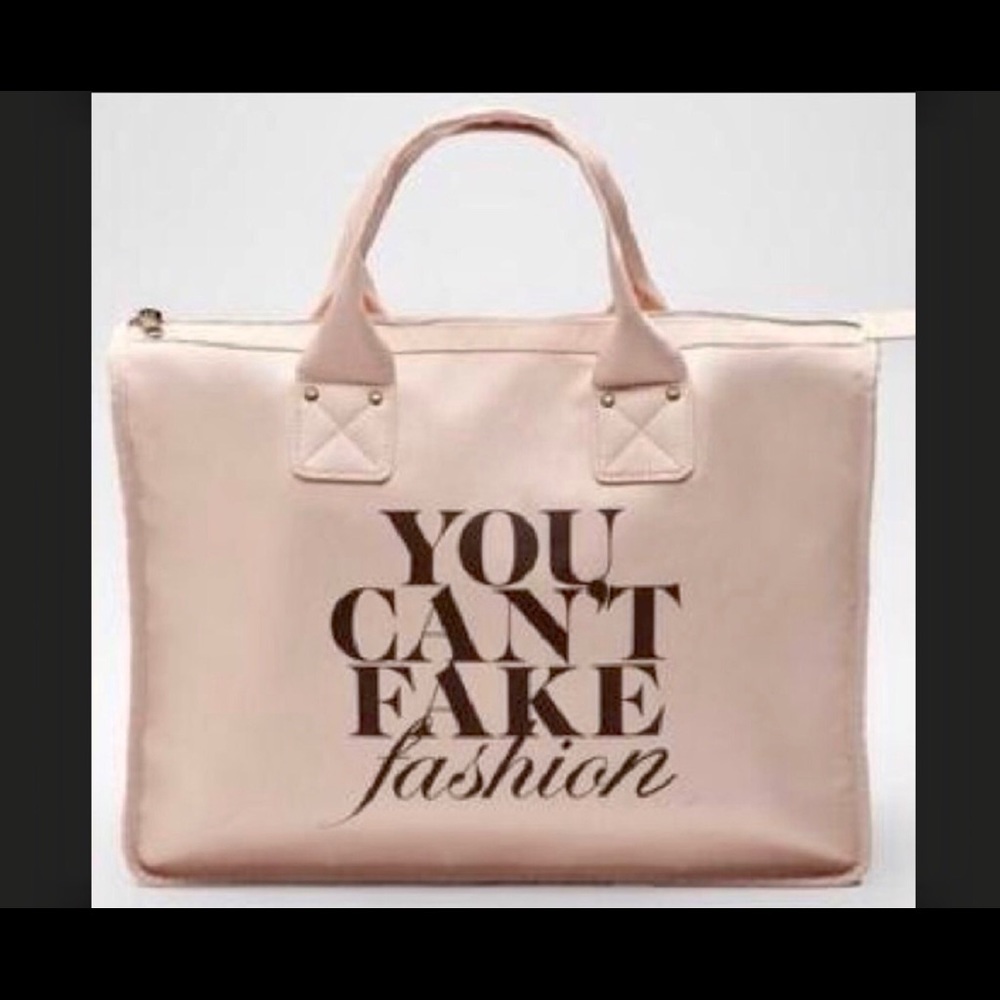 No ILLEGAL Fakes/Counterfeit Items.