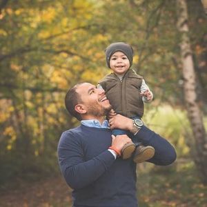 Meet your Posher, Amos