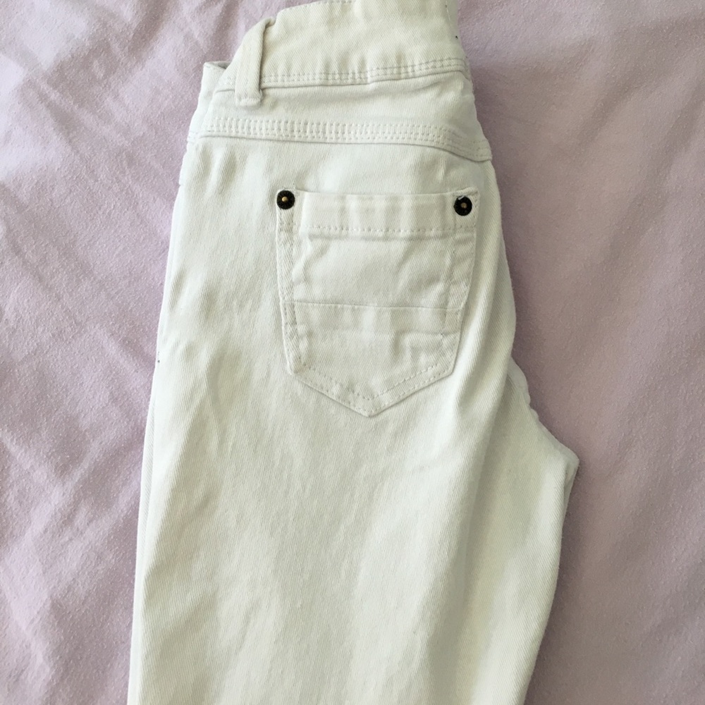 Jeans - Picture 3 of 3