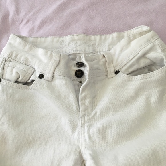 Jeans - Picture 2 of 3