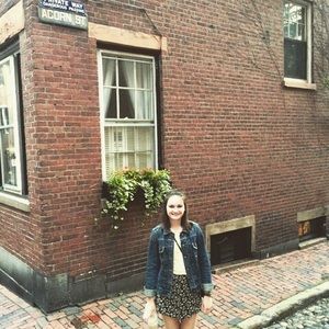 Meet your Posher, Brianne
