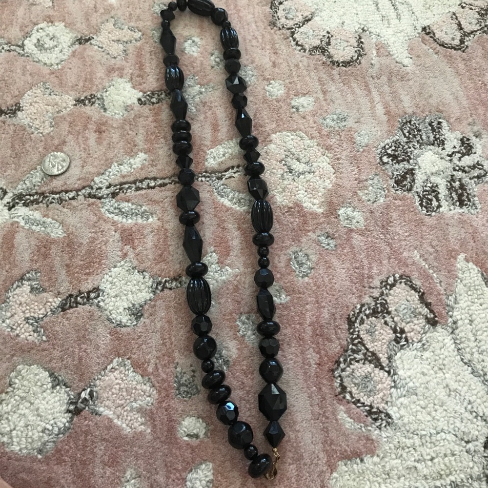 Chunky black bcbg necklace.. new never used!