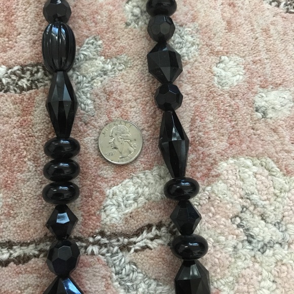 Chunky black bcbg necklace.. new never used! - Picture 3 of 4