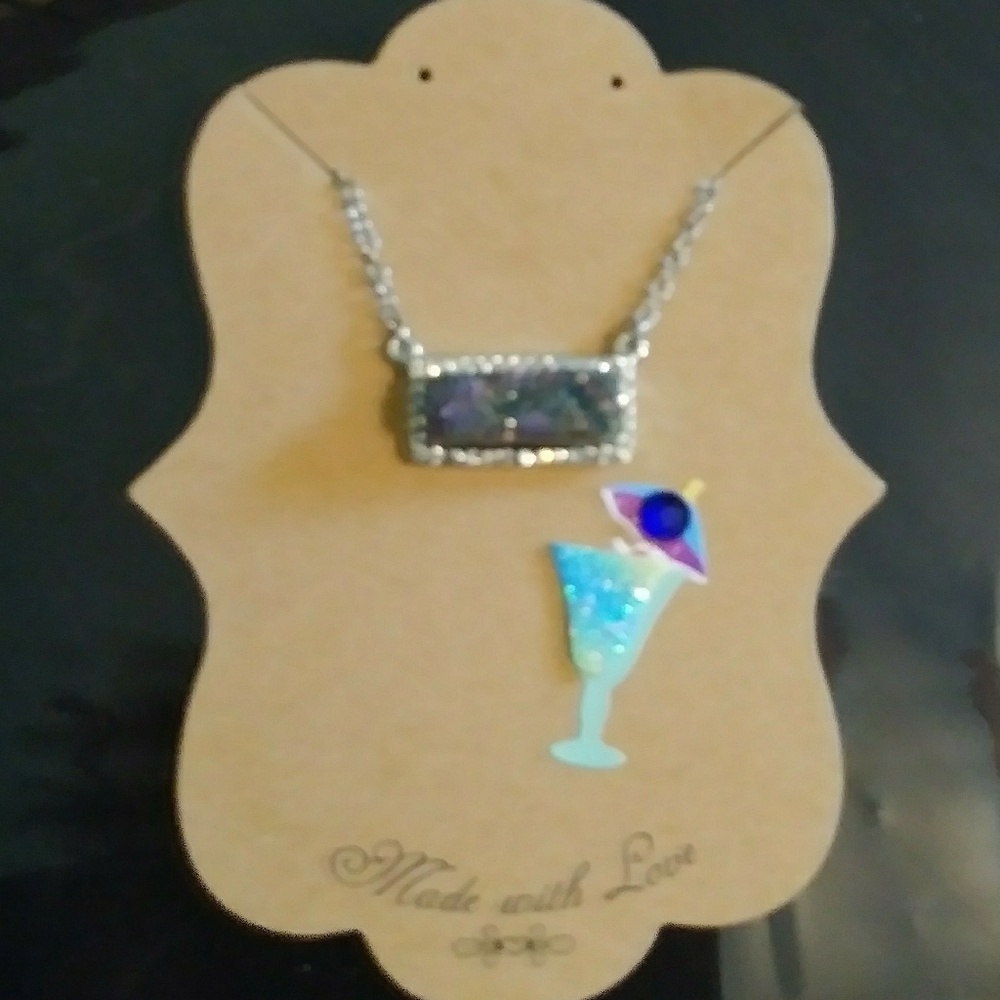 Gray Hardgrain Stone Necklace