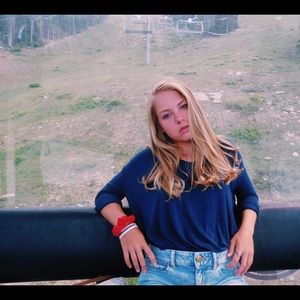 Meet your Posher, Lauren