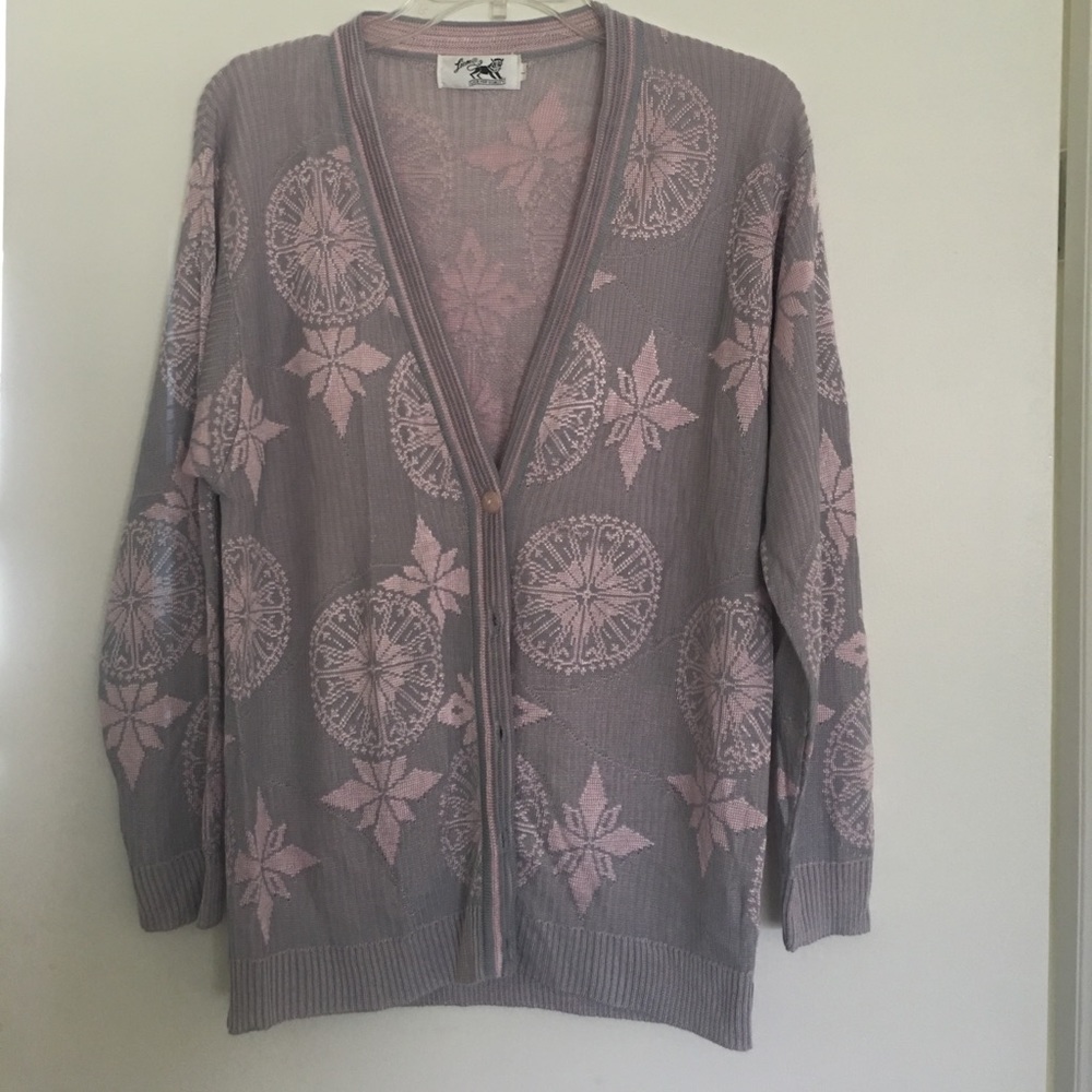 Vintage Cardigan Pink and Grey Medalion