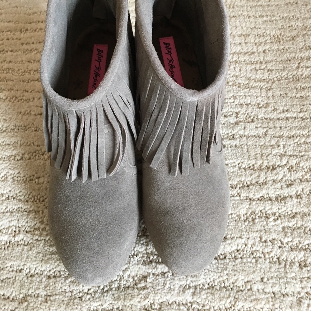 Betsy Johnson booties