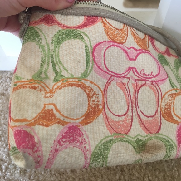 Coach Poppy Medium Wristlet, Sparkly Detailing - Picture 6 of 8