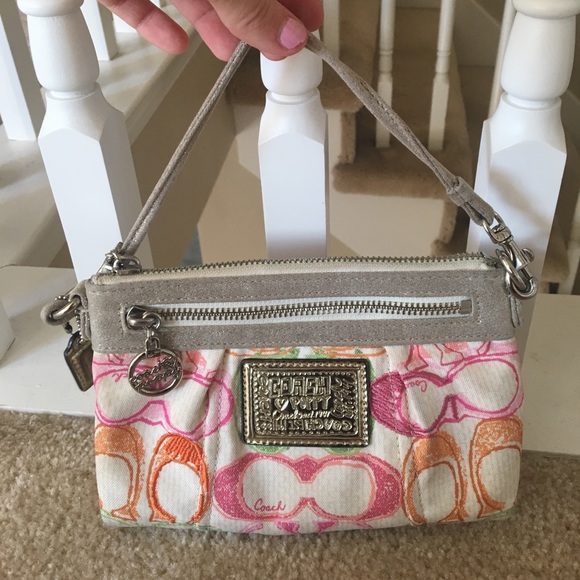 Coach Poppy Medium Wristlet, Sparkly Detailing - Picture 8 of 8