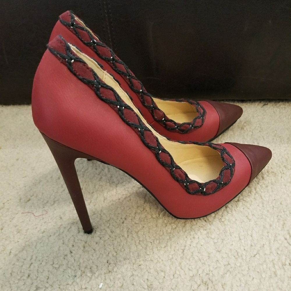 Brand new burgundy pumps
