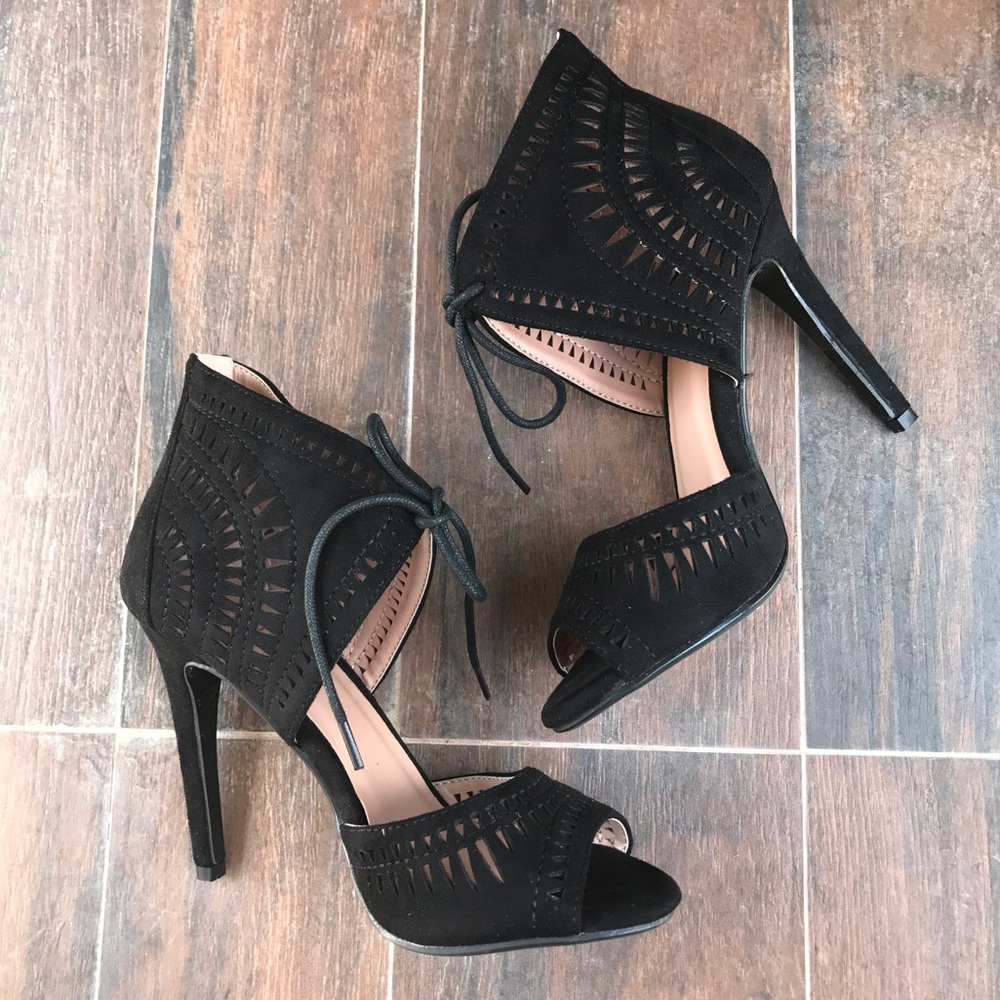 Black Perforated Gladiator Peep Toe Heel Sandals - Picture 7 of 7