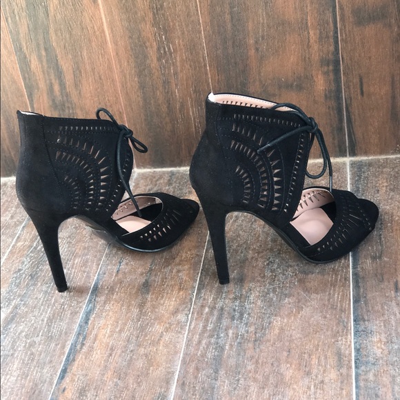 Black Perforated Gladiator Peep Toe Heel Sandals - Picture 6 of 7