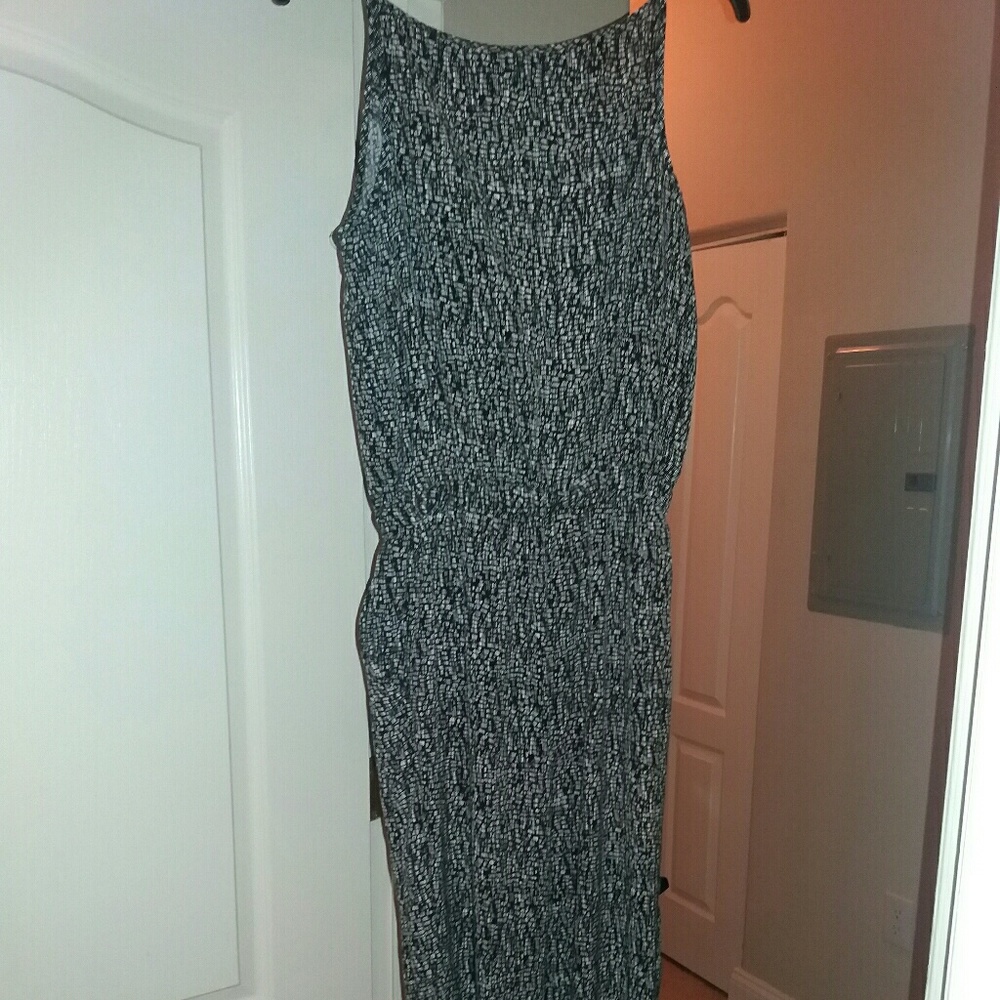 Jumper - Picture 3 of 3