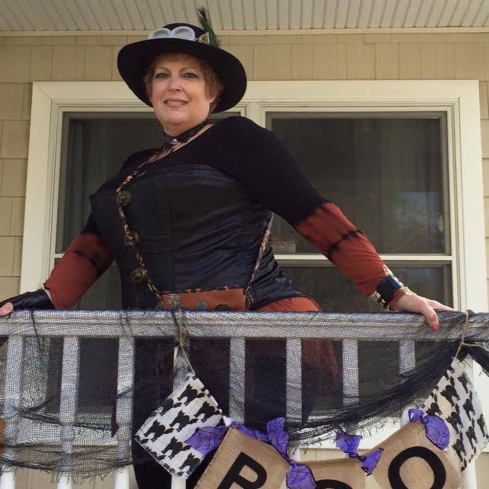 Meet your Posher, Cindy