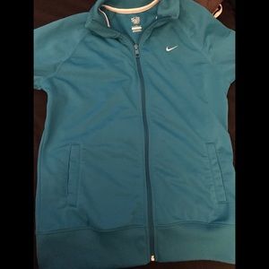 Nike sports wear advance jacket !
