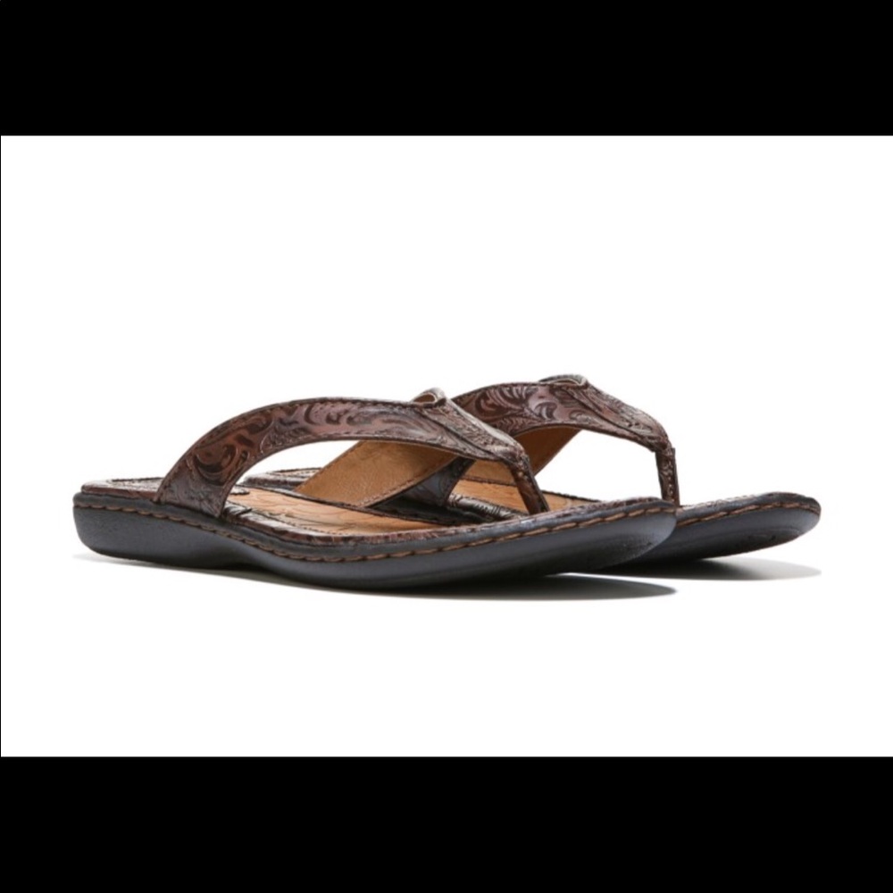 B.O.C. Brown Sandal Size 10