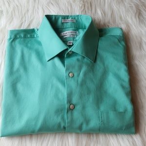 Men's Van Heusen long sleeve dress shirt