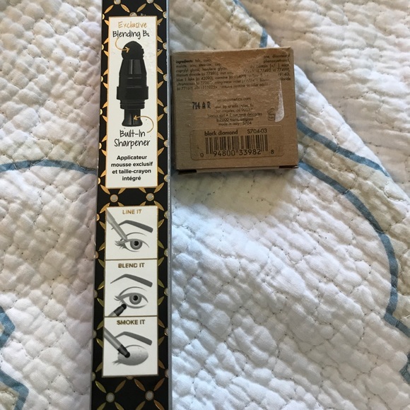 NIB Makeup Bundle - Picture 5 of 6