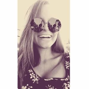 Meet your Posher, Leah