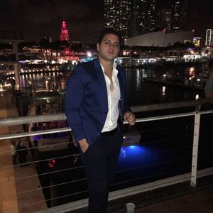 Meet your Posher, Adrian