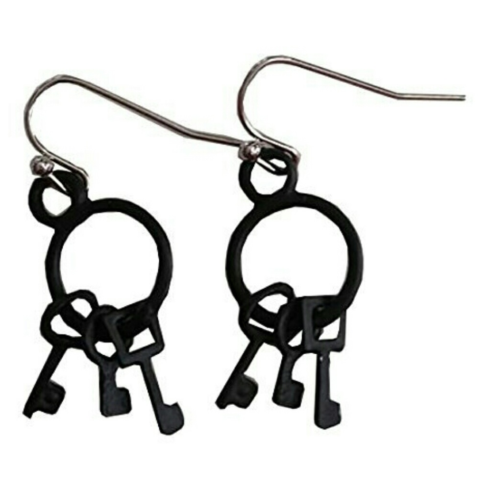 4/$16 Pirate of the Carribean Jailor Keys Earrings