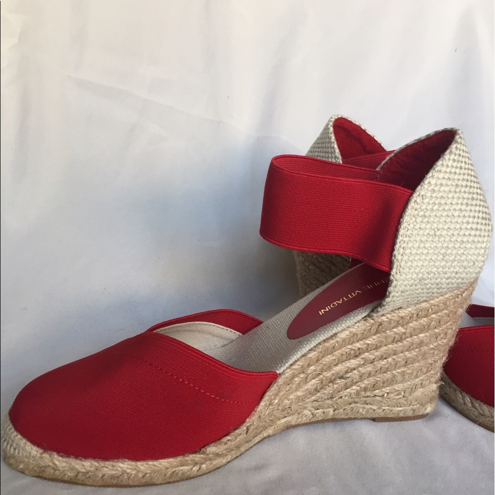 Adrienne Vittadini Wedges