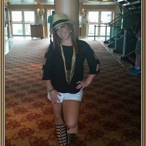 Meet your Posher, Ali