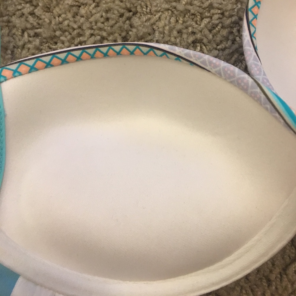 bikini top - Picture 2 of 2